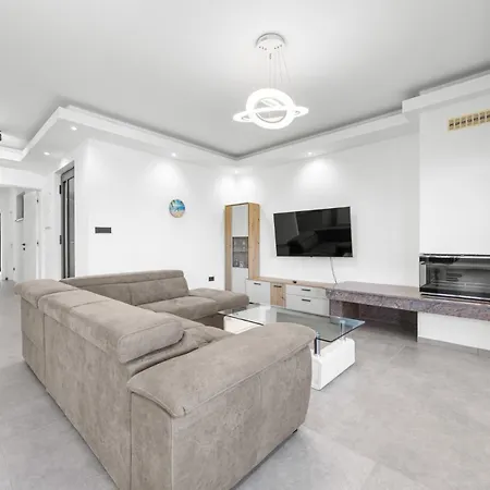 New Modern Niki Medulin, Near The By Istrabook * Medulin