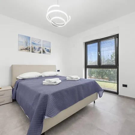 Villa New Modern Niki Medulin, Near The By Istrabook *