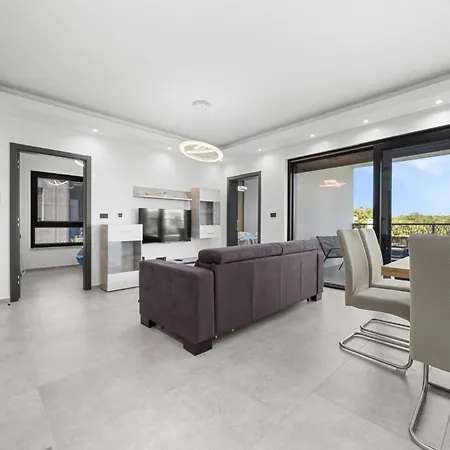 New Modern Niki Medulin, Near The By Istrabook Villa Medulin